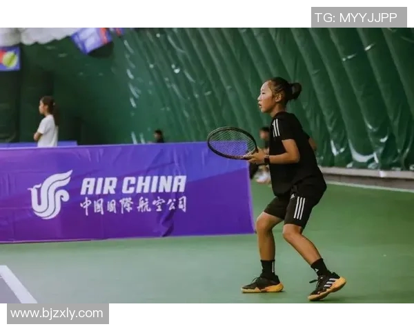 上海网球队的节奏与魅力探秘：网球运动在城市中的崛起与发展